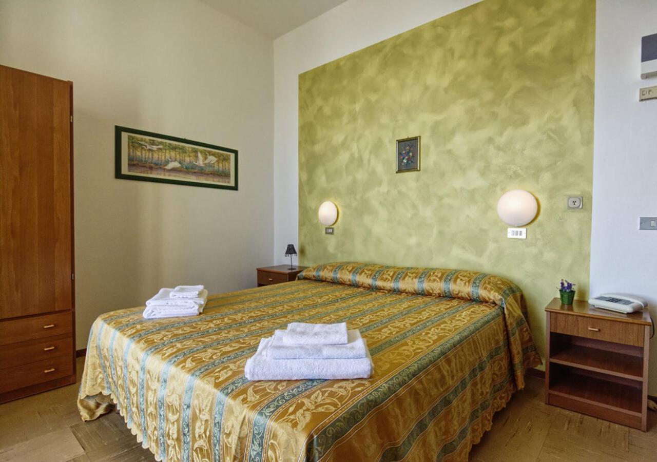 Hotel Pironi San Mauro Mare 外观 照片