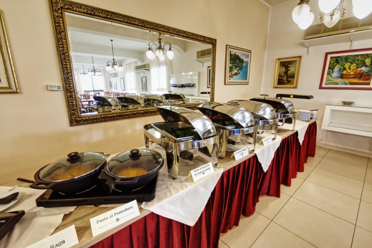Hotel Pironi San Mauro Mare 外观 照片