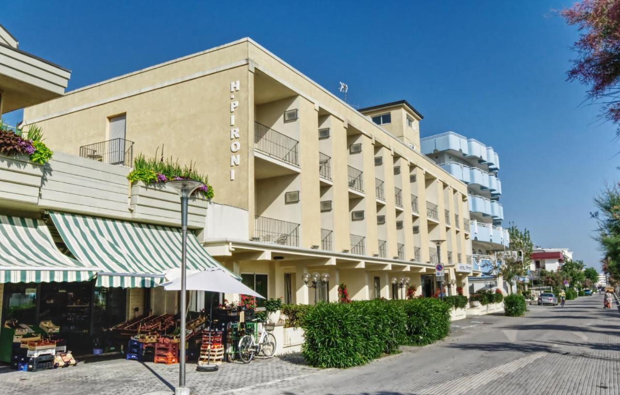 Hotel Pironi San Mauro Mare 外观 照片